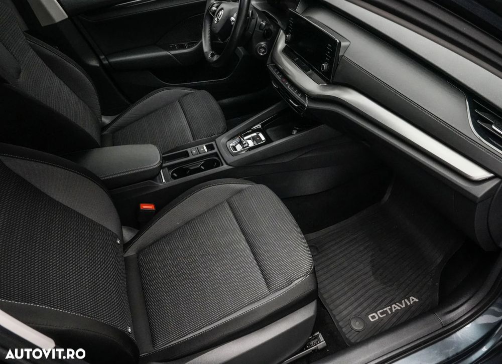 Skoda Octavia 2.0 TDI DSG Style - 12