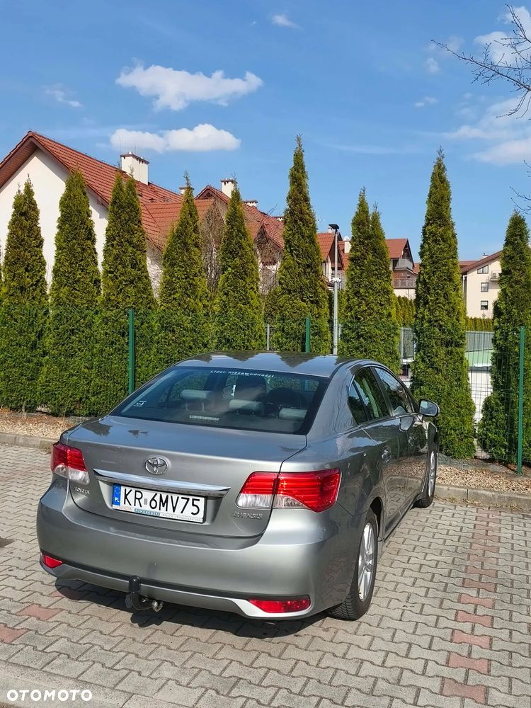 Toyota Avensis 1.8 Premium - 1