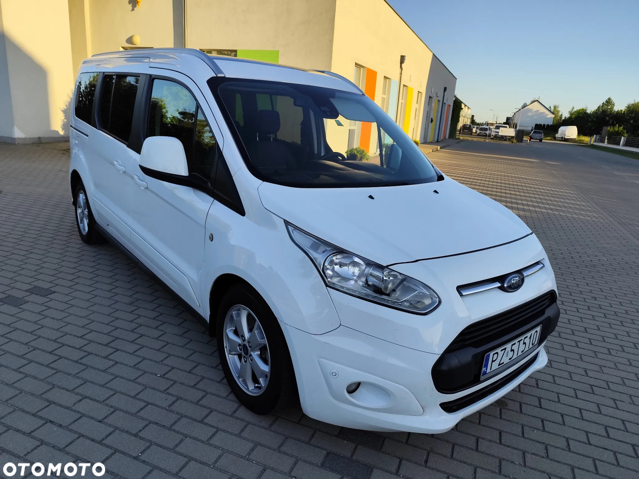 Ford Tourneo Connect Grand - 5
