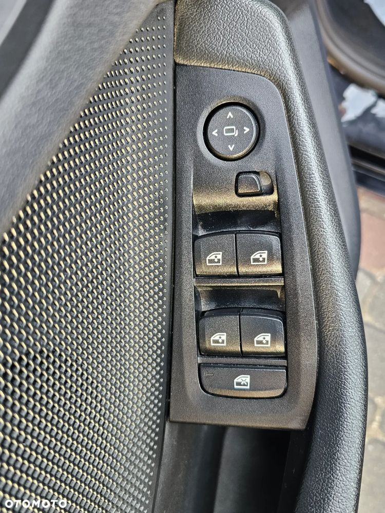 BMW Seria 1 116d - 31
