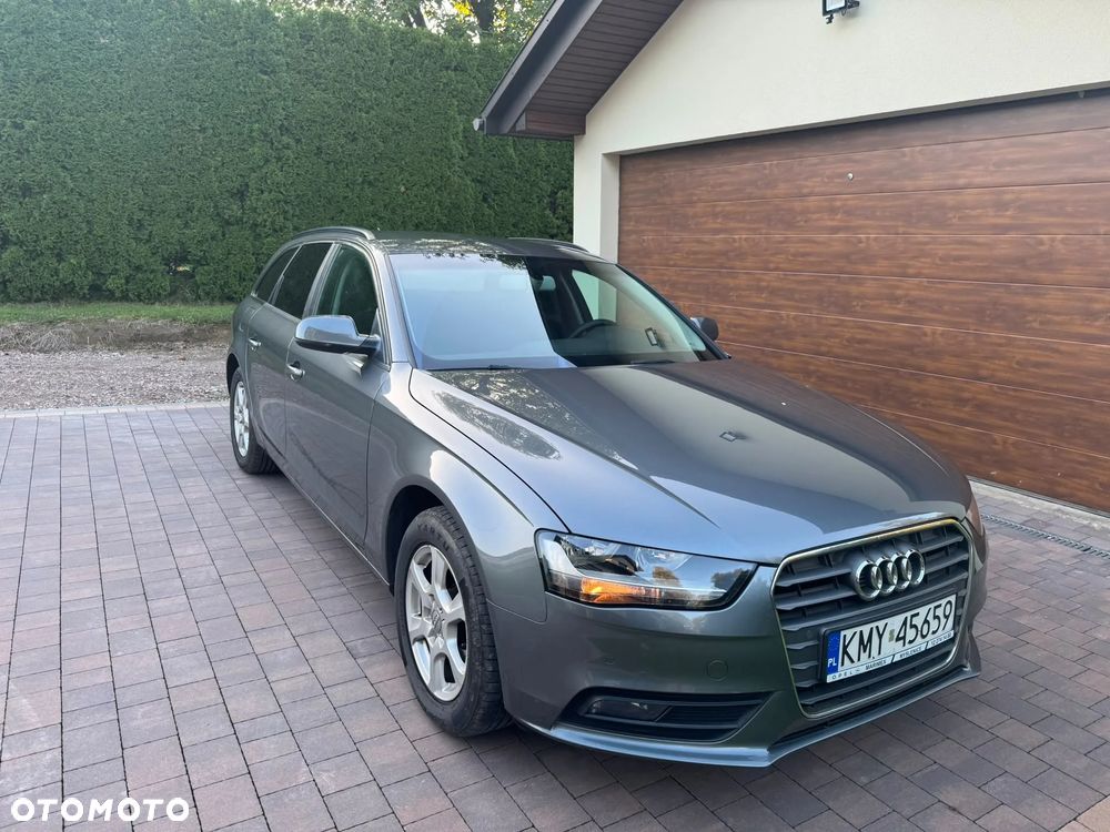 Audi A4 Avant - 10