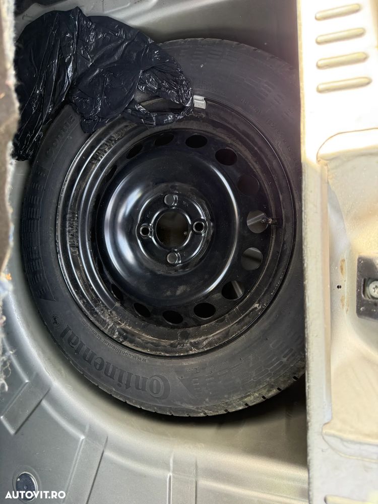 Dacia Sandero 1.5 90CP Laureate - 26