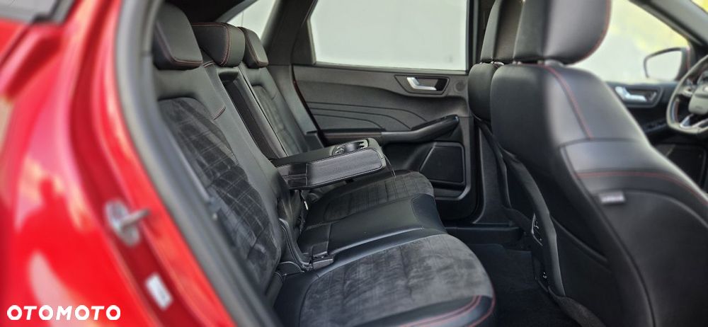 Ford Kuga - 24