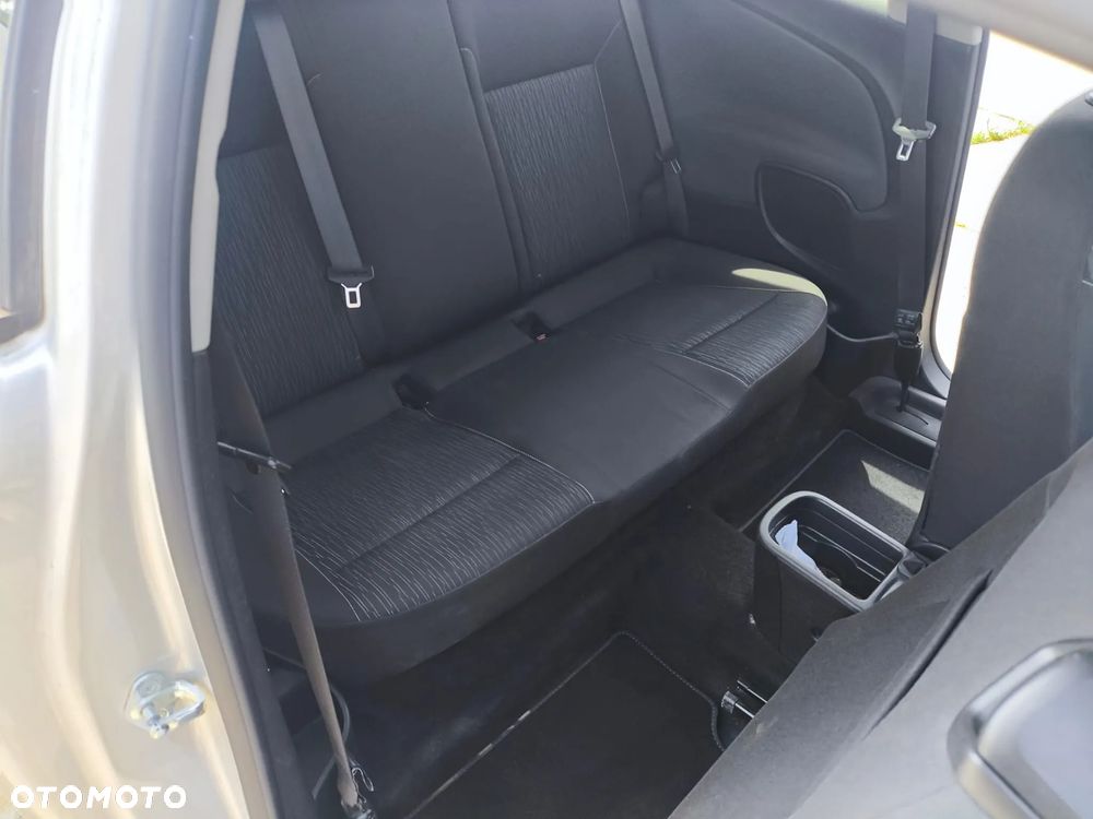 Opel Astra IV GTC 1.4 T Sport EU6 - 25