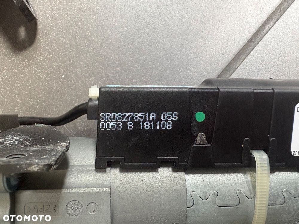Siłownik elektryczny klapy Audi Q5 lewy - 1