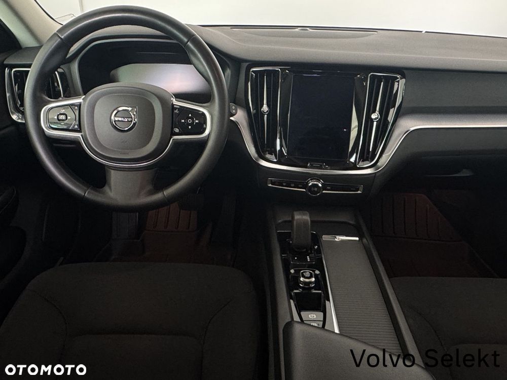 Volvo V60 Cross Country - 10