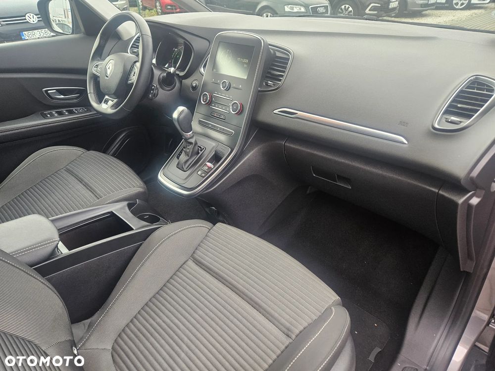 Renault Grand Scenic - 20