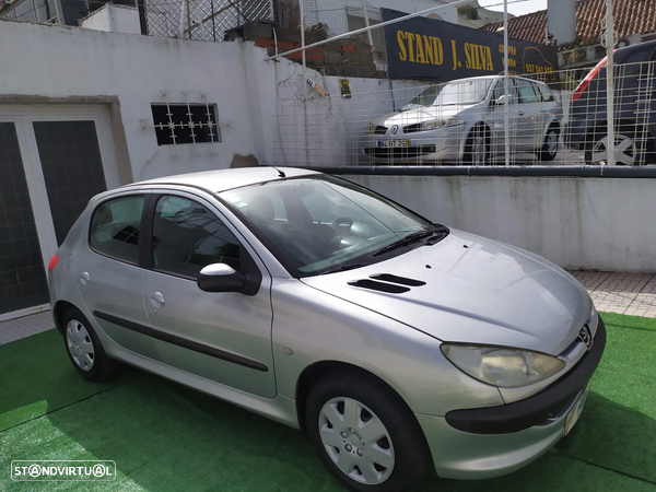 Peugeot 206 1.1 Color Line