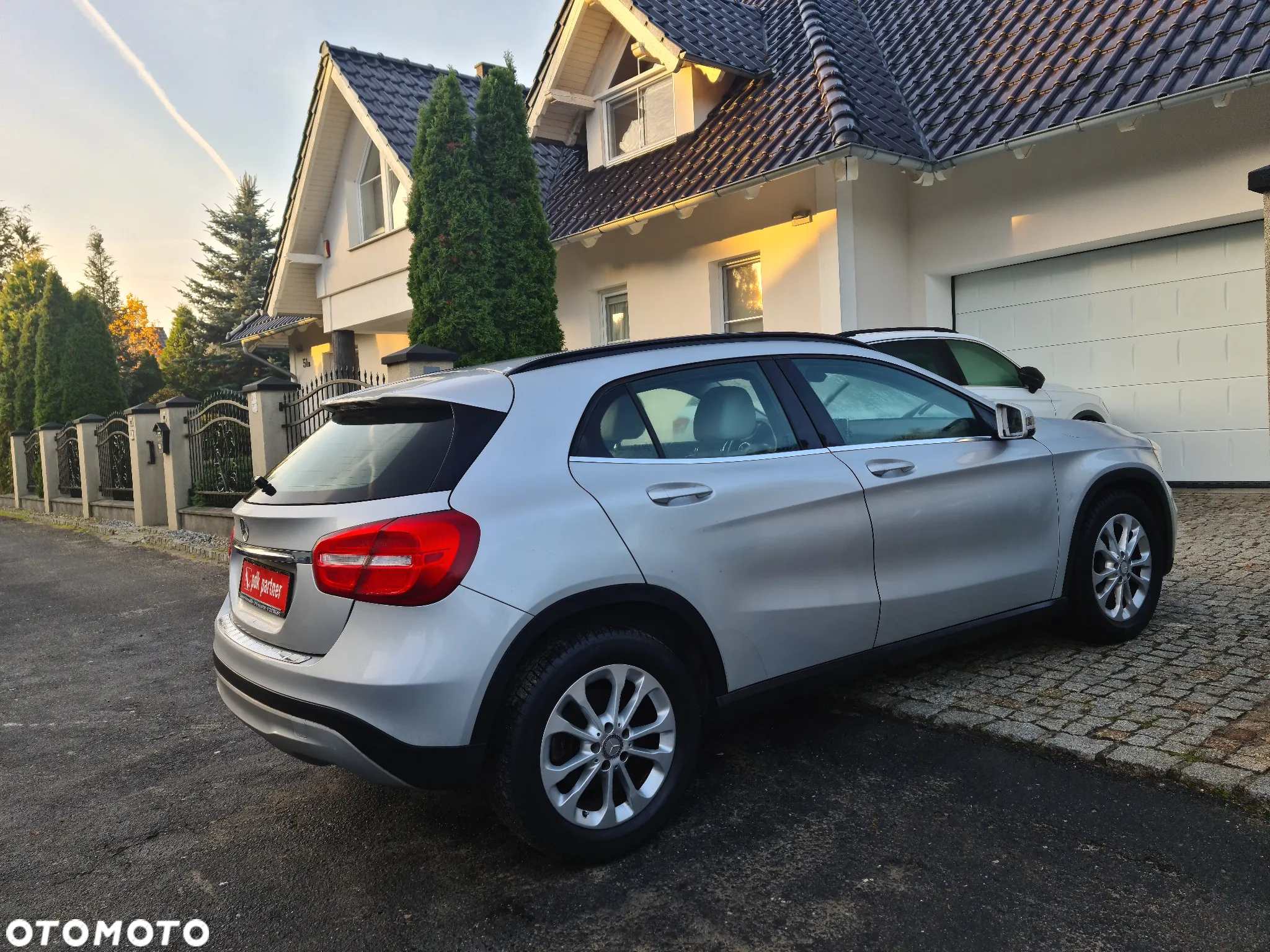 Mercedes-Benz GLA - 31