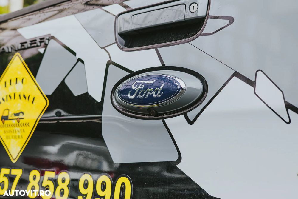 Ford Raptor - 11