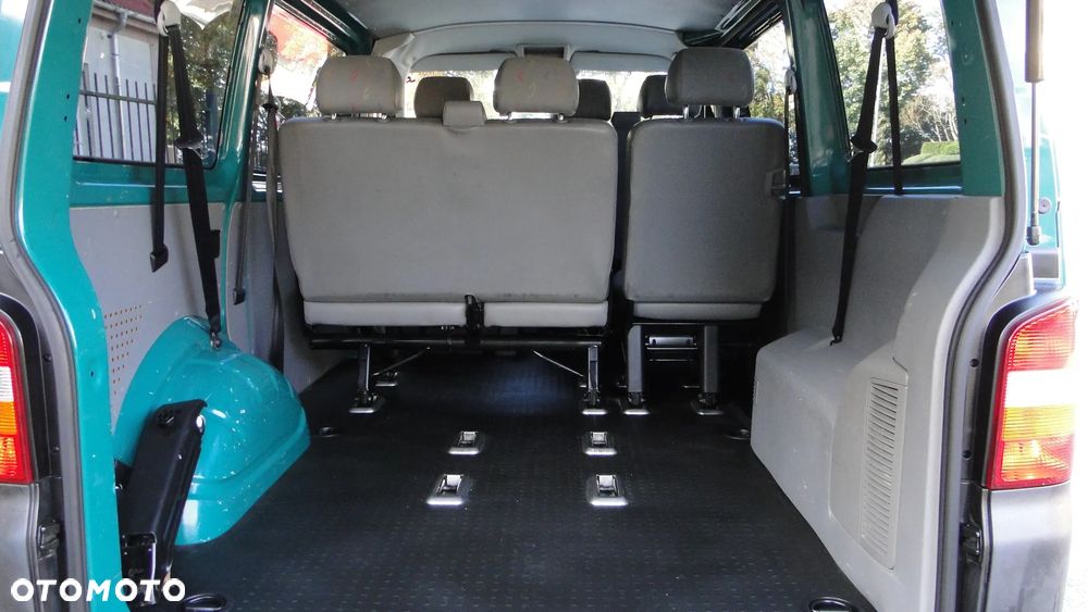Volkswagen Transporter - 12