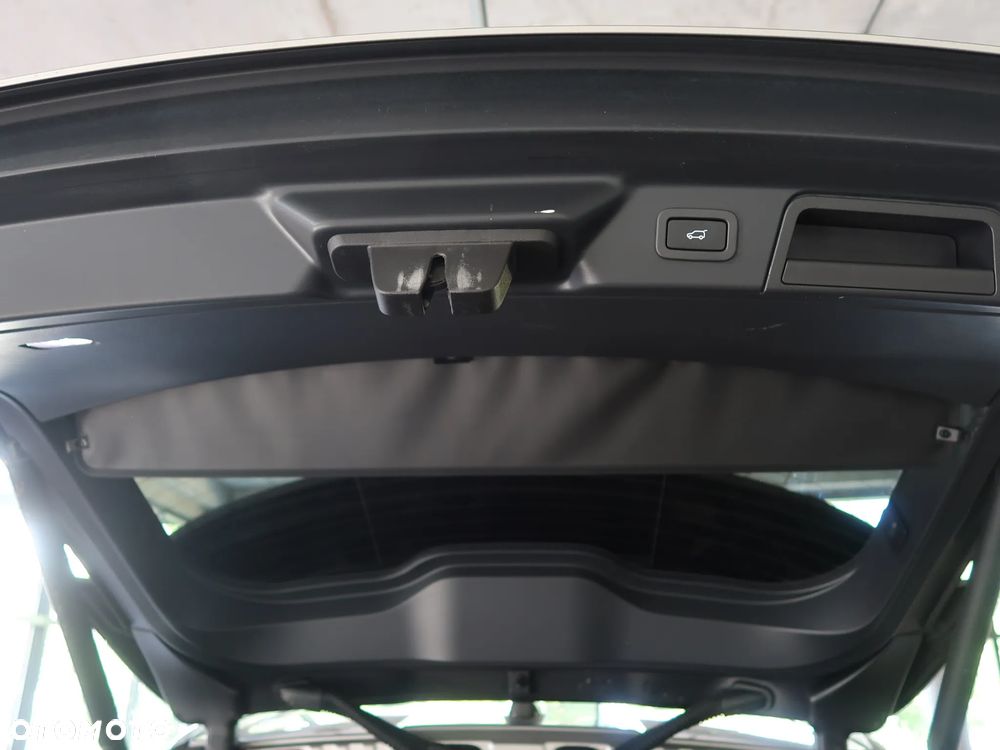 Land Rover Range Rover Velar 2.0 SD4 HSE - 38