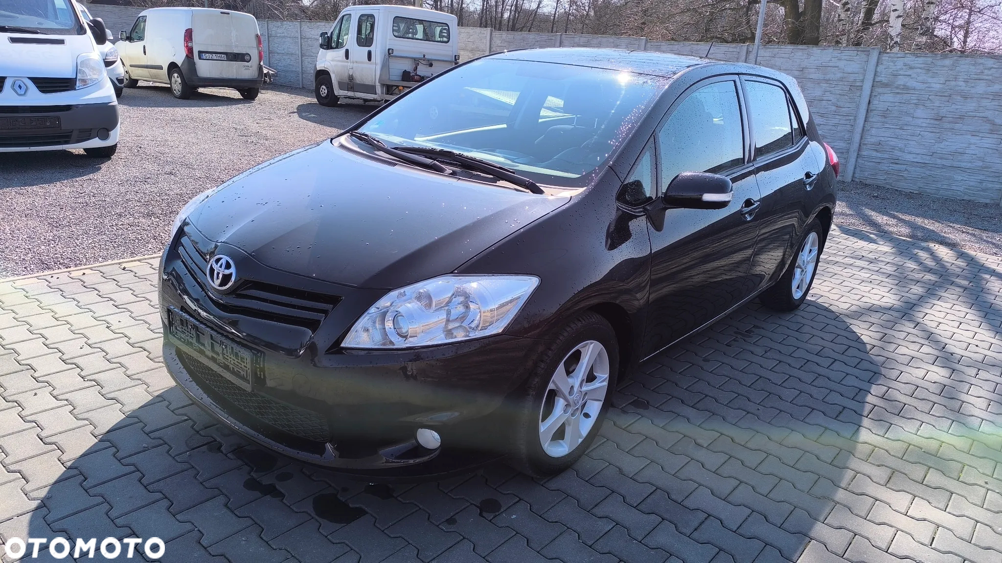 Toyota Auris 1.6 Executive - 2