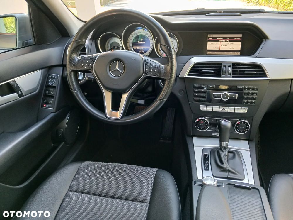 Mercedes-Benz Klasa C 200 7G-TRONIC Avantgarde Edition - 21