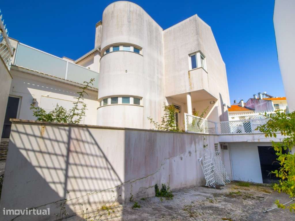 Moradia para Renovar no Centro da Figueira da Foz - a 300m da Praia... - Grande imagem: 2/22