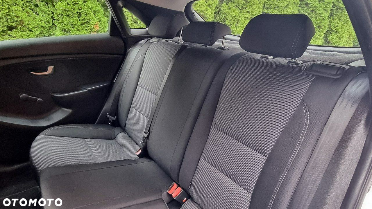 Hyundai i30 - 16