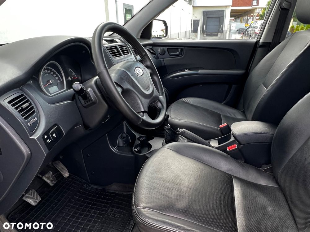 Kia Sportage 2.0 Expedition 2WD - 13