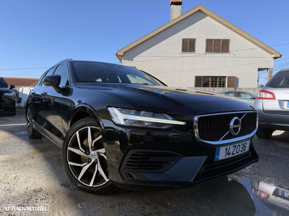 Volvo V60 2.0 T8 AWD TE Momentum Plus - 2