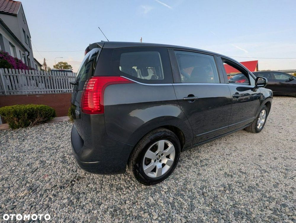Peugeot 5008 - 6