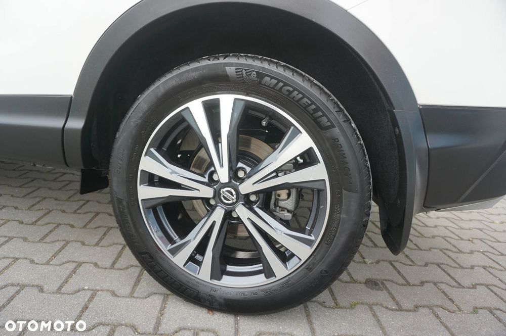 Nissan Qashqai 1.3 DIG-T DCT N-CONNECTA - 29