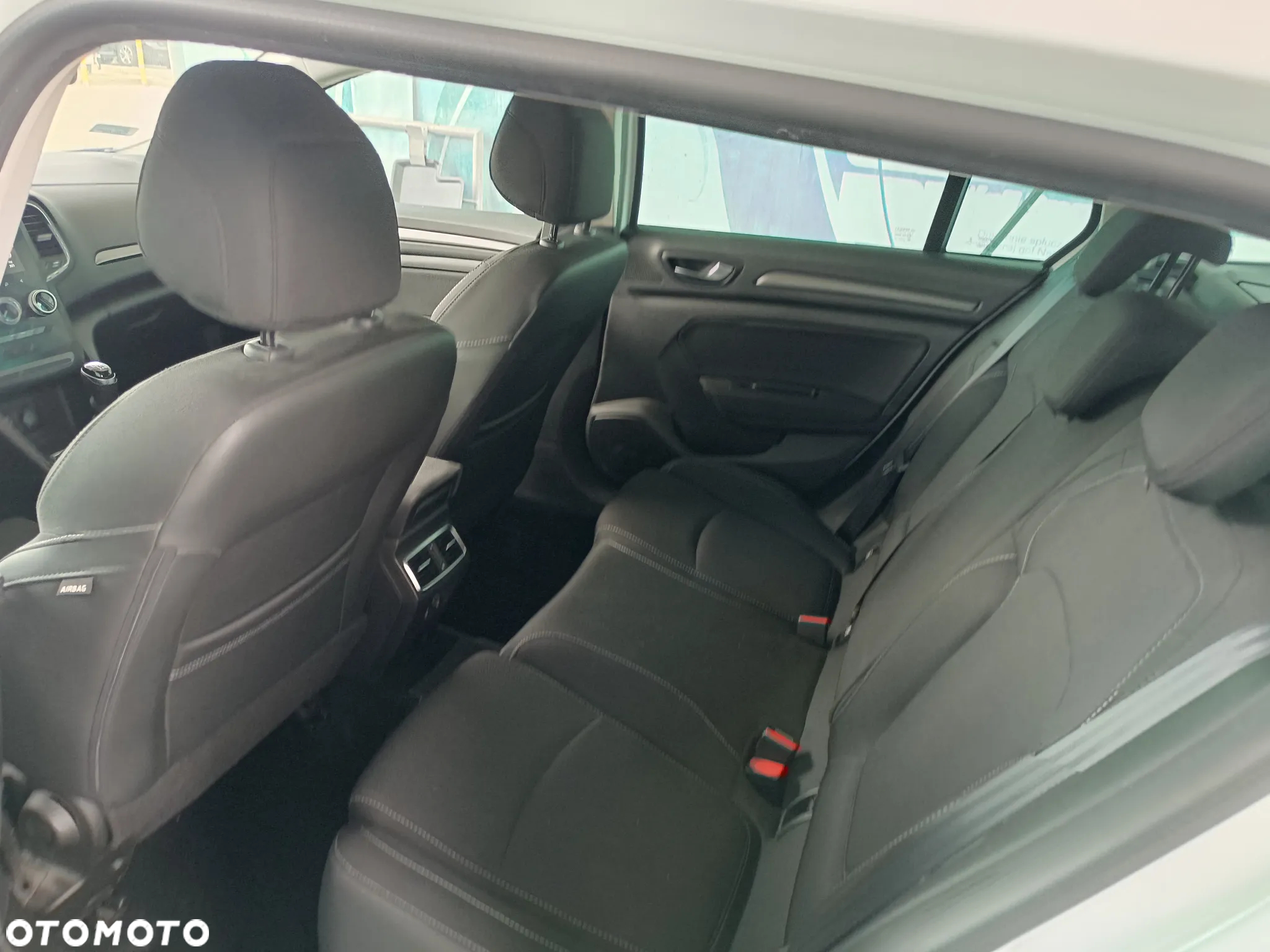 Renault Megane 1.5 Blue dCi Zen - 29