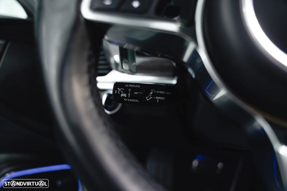 Porsche Panamera Sport Turismo 4 E-Hybrid Edition 10 Anos - 34