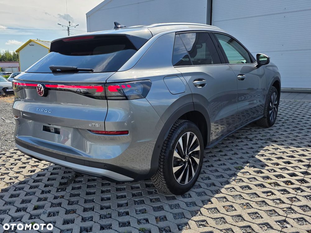 Volkswagen T-Roc 1.5 eTSI Style DSG - 8