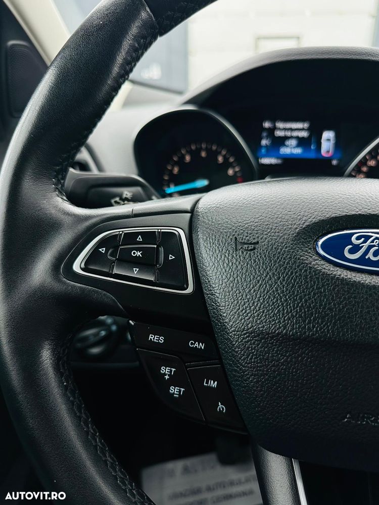 Ford Kuga 1.5 EcoBoost 2x4 Business Edition - 29