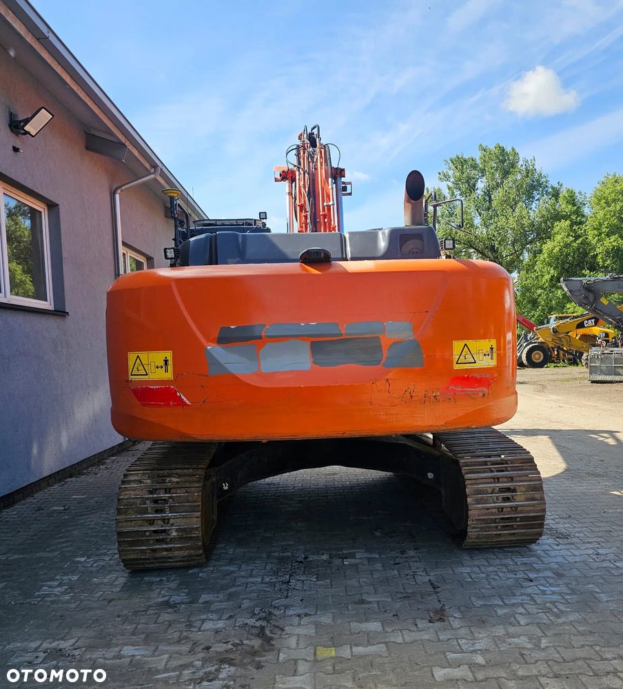 Hitachi ZX250LC-6 - 4