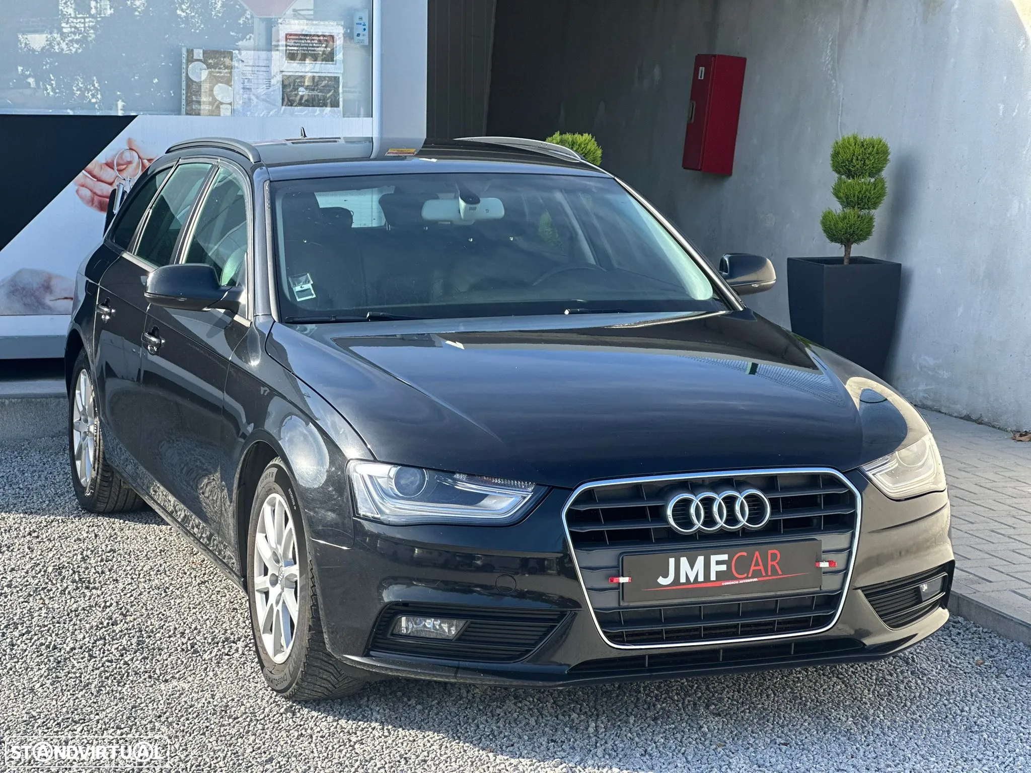 Audi A4 Avant 2.0 TDI Business Line - 2