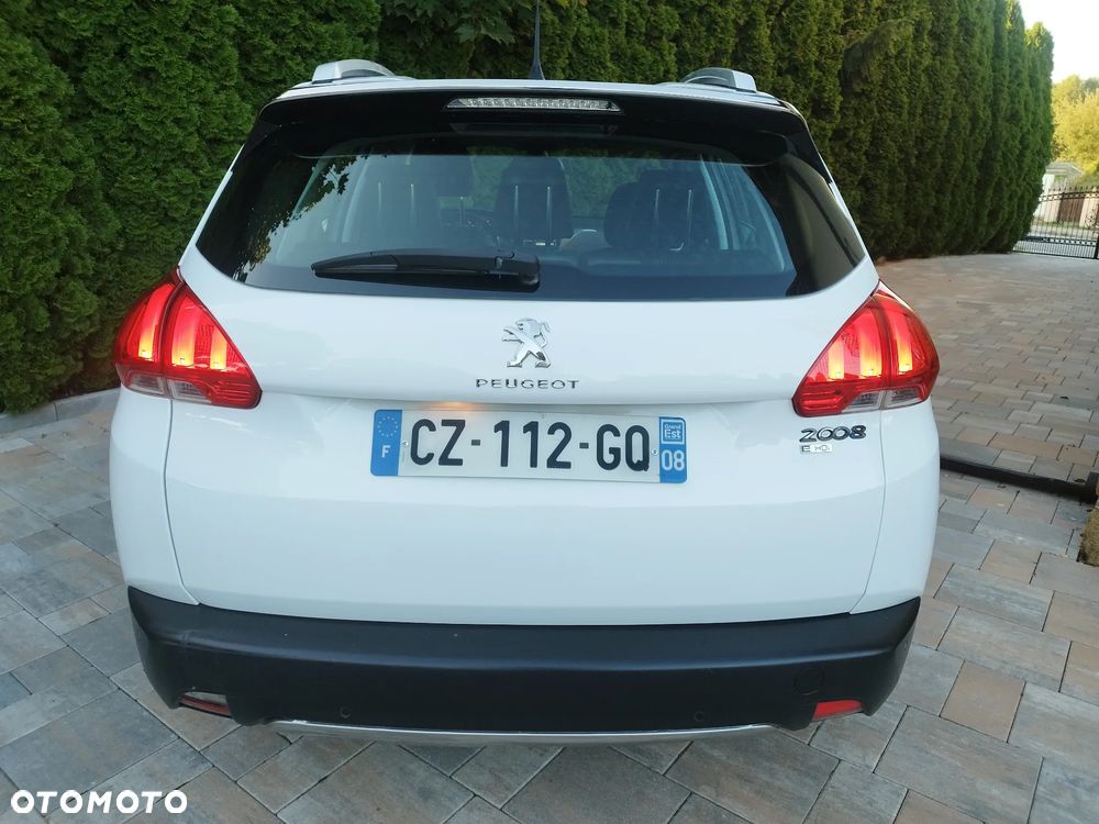 Peugeot 2008 - 13