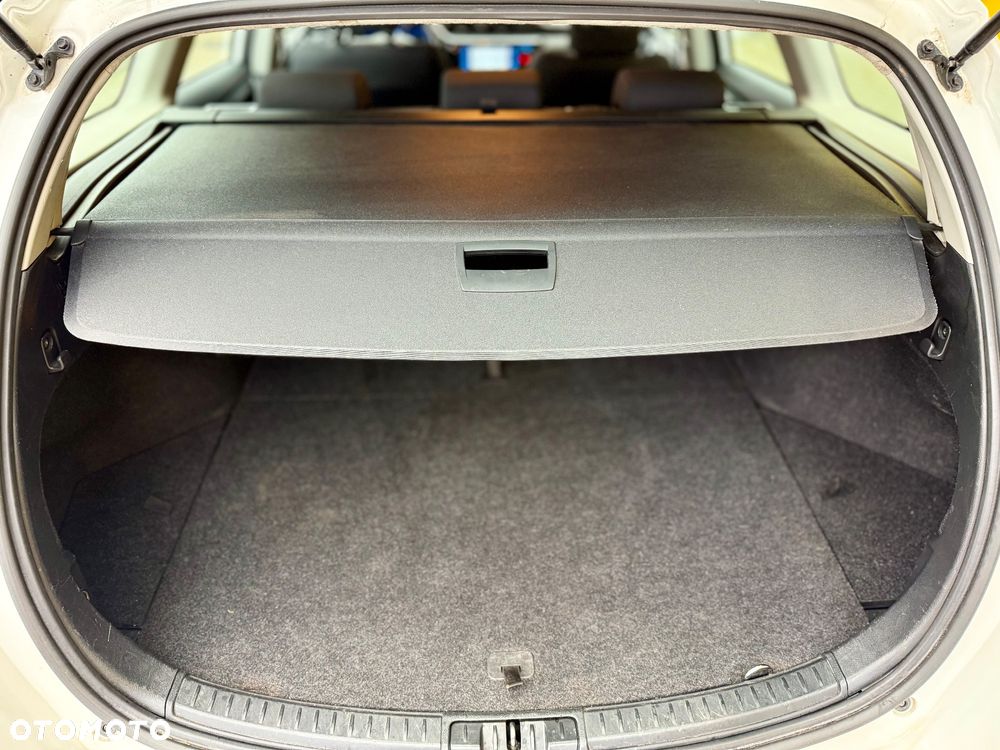 Toyota Auris 1.6 D-4D Design Edition - 14