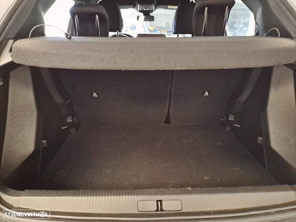 Peugeot 2008 1.2 PureTech Style - 6