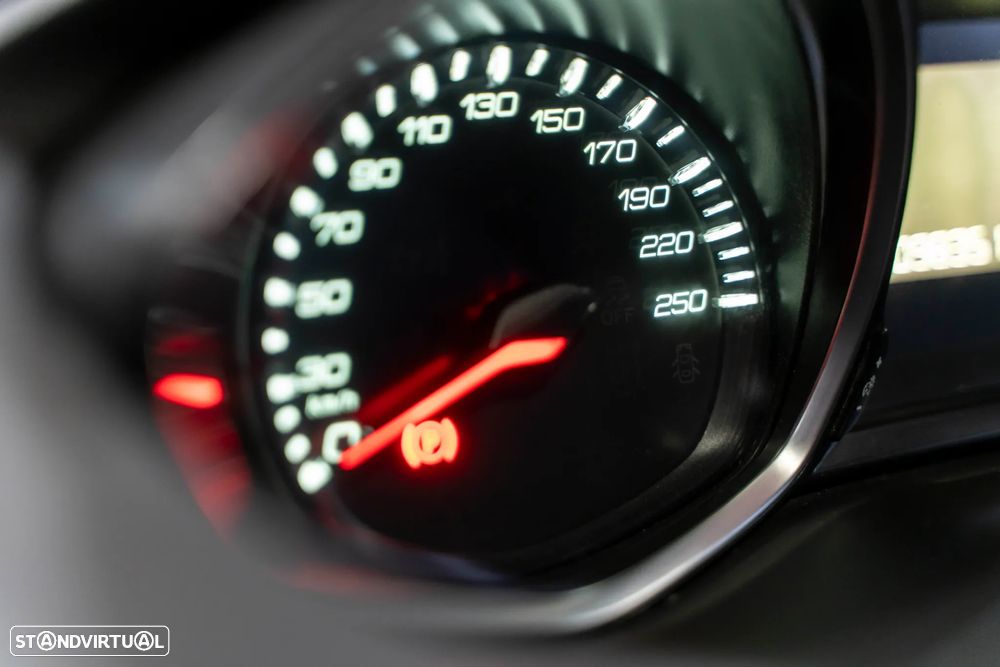 Peugeot 308 1.2 PureTech Style - 9