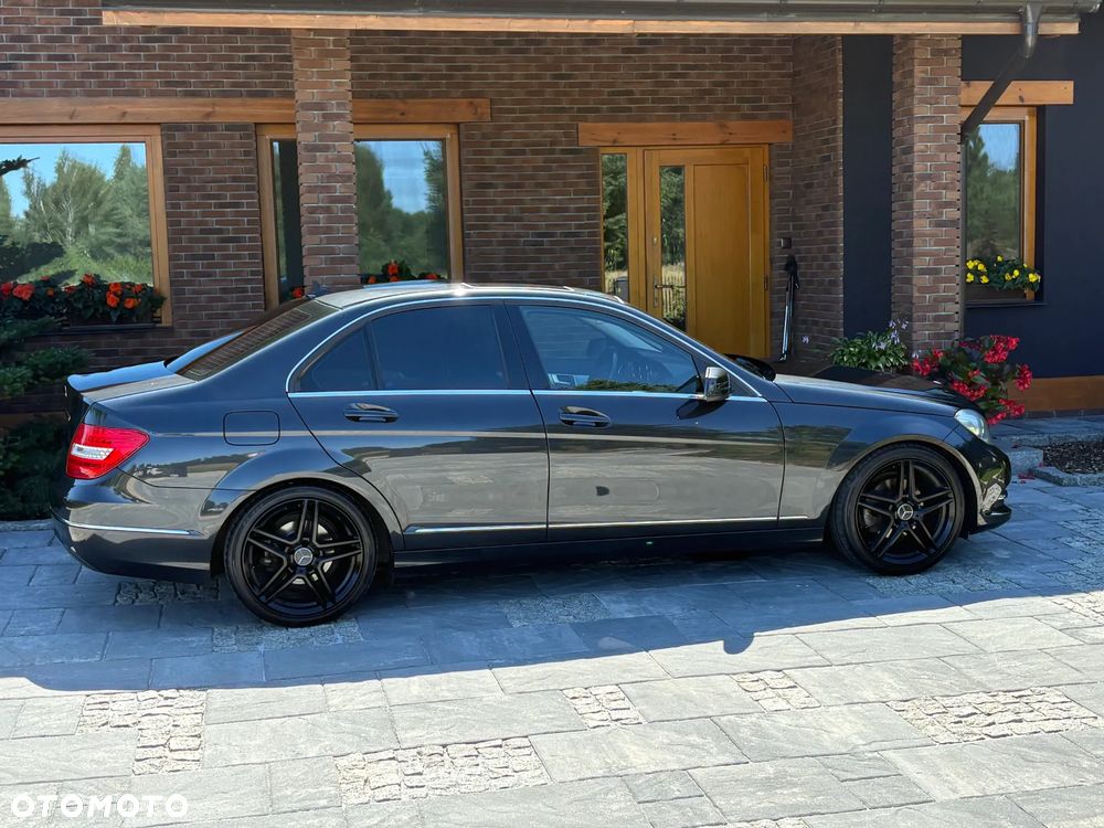 Mercedes-Benz Klasa C 180 Avantgarde Edition - 9