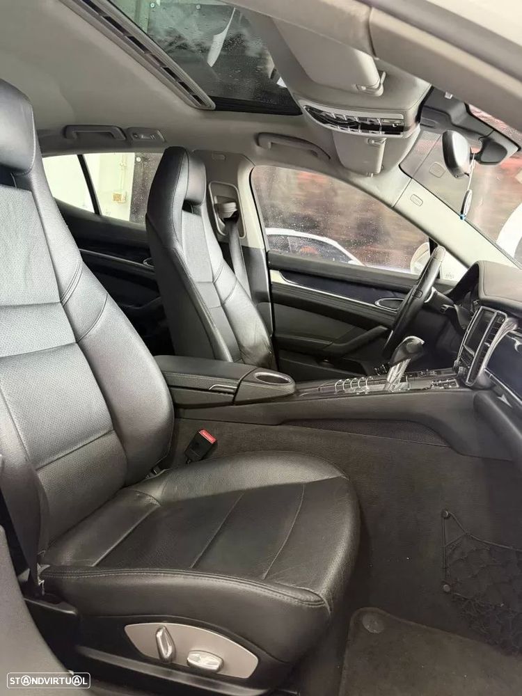 Porsche Panamera Platinum Edition - 11