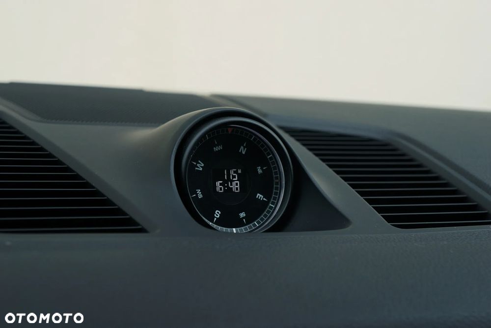 Porsche Cayenne Standard - 26