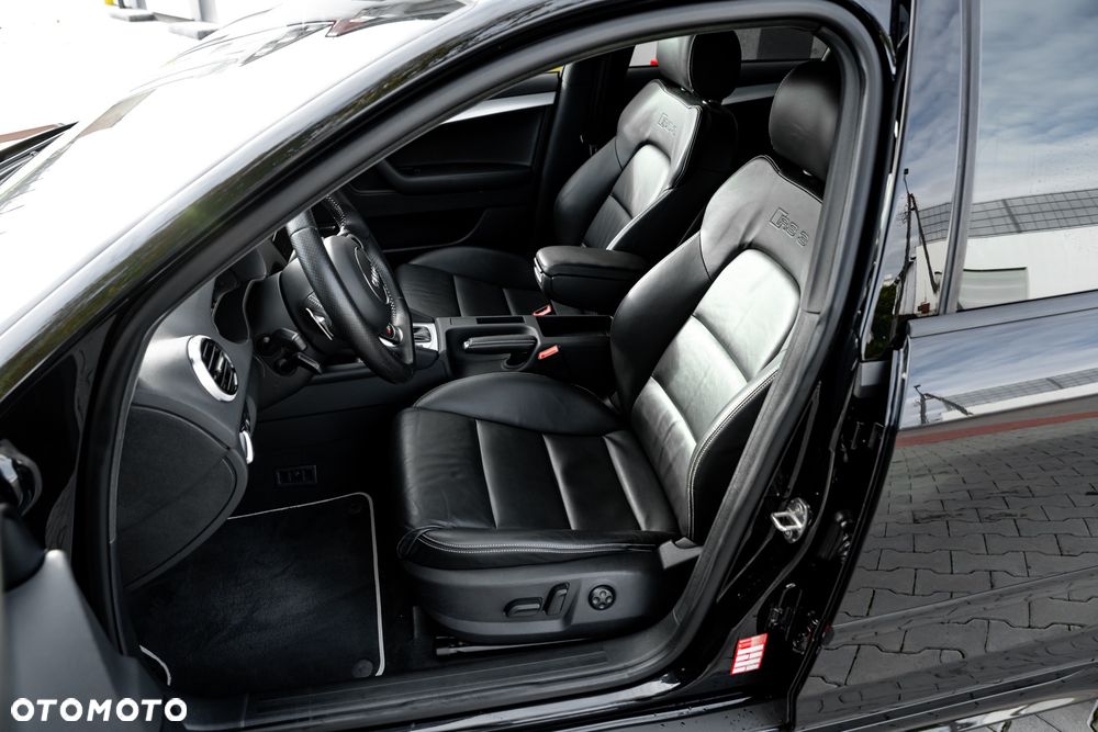 Audi RS3 Sportback - 41