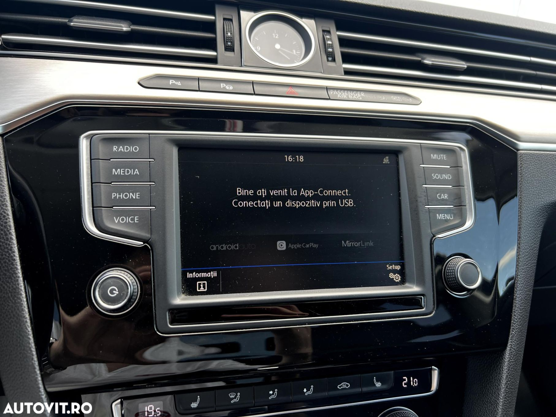 Volkswagen Passat - 26
