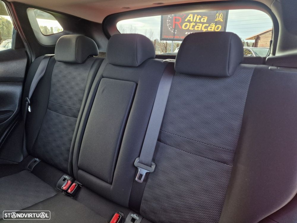 Nissan Qashqai 1.5 dCi N-Connecta - 14