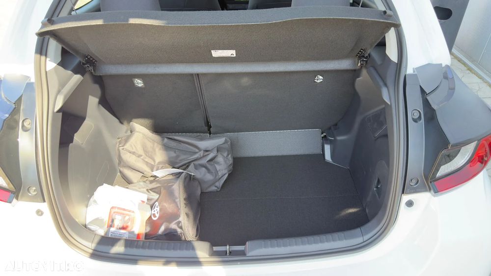 Toyota Yaris 1.5 VVT-i HSD Eco - 29