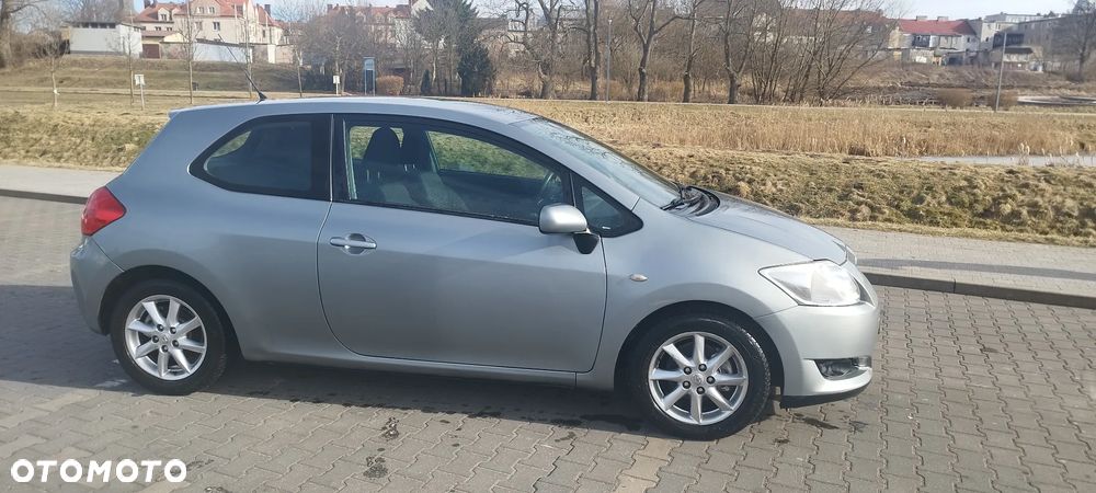 Toyota Auris 1.6 VVT-i Sol - 26