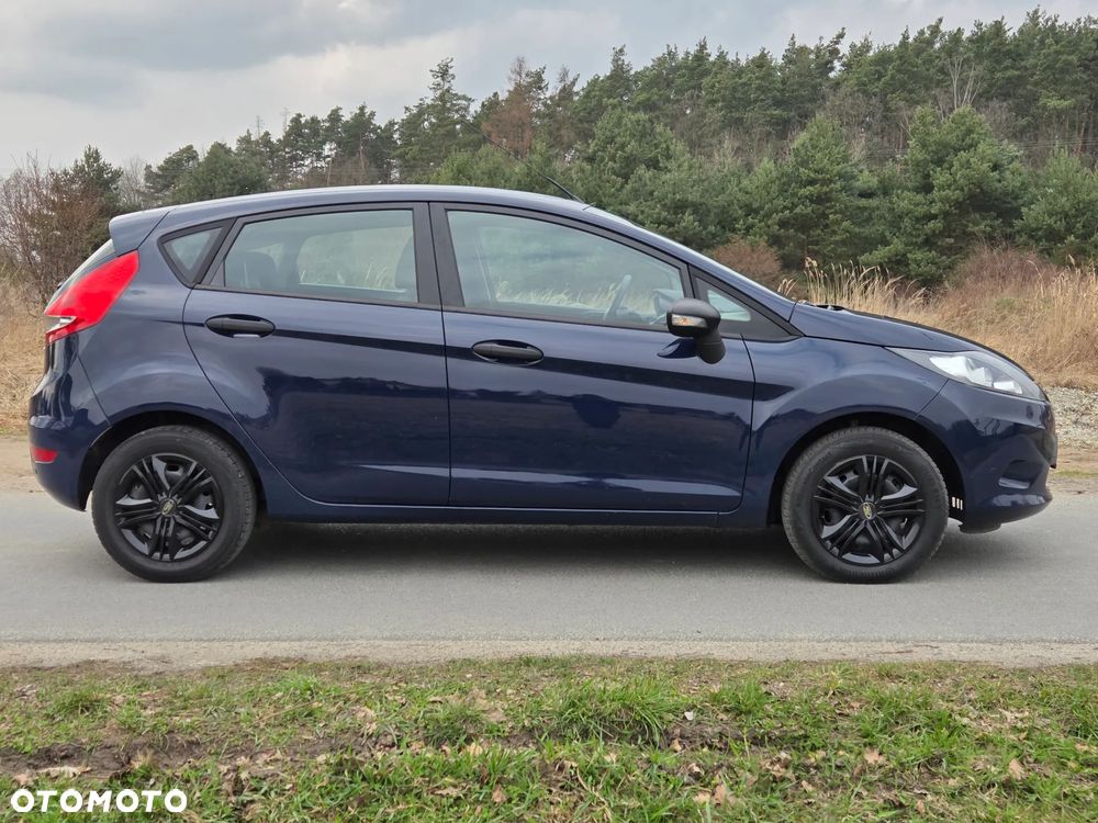 Ford Fiesta 1.25 Ambiente EU5 - 5