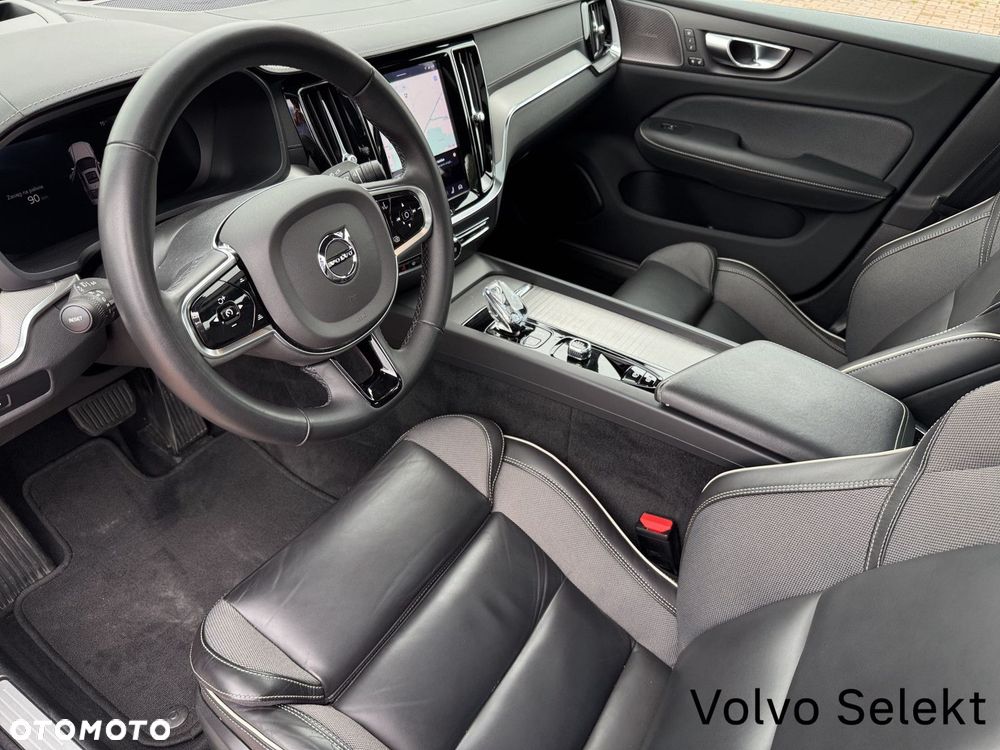 Volvo S60 B5 B AWD Ultimate Dark - 19