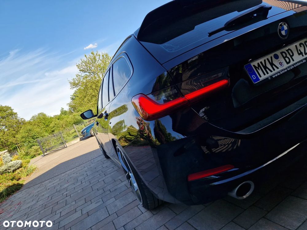 BMW Seria 3 320d Sport Line Shadow sport - 24