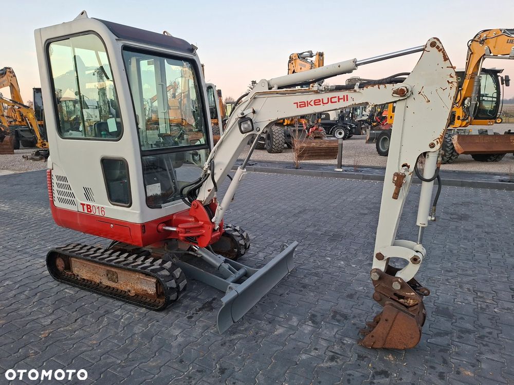 Takeuchi TB016 Rok 2008 - 13