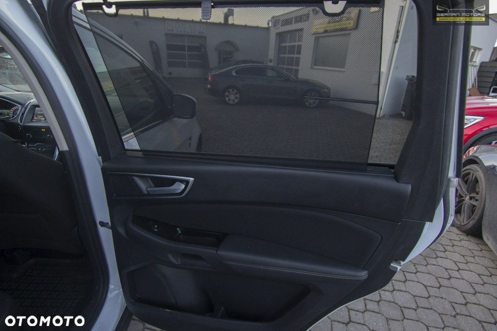Ford S-Max - 30