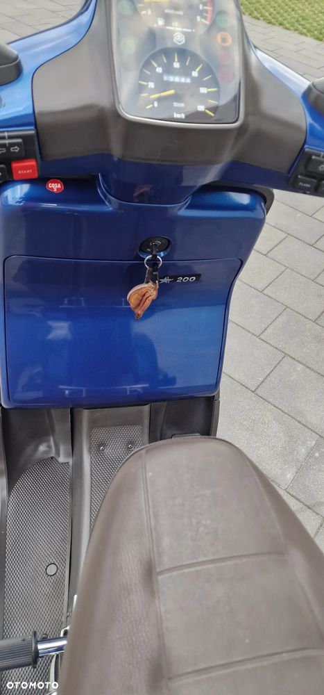Piaggio Vespa - 9