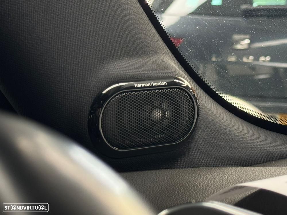 MINI 3 Portas Cooper SE Premium Essential - 28