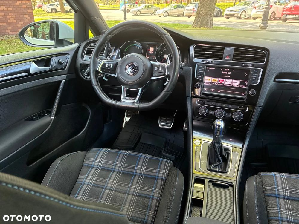 Volkswagen Golf 1.4 GTE Plug-In-Hybrid DSG - 11